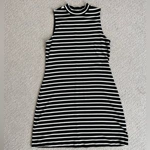 Cute and comfy mock neck dress!